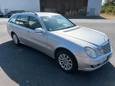 Gebraucht Mercedes E200 Elegance 184 PS (135 kW) 2008 Silber Limousine