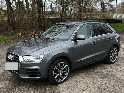 Gebraucht Audi Q3 Sport 150 PS (110 kW) 2015 Grau SUV