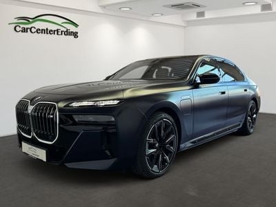 BMW M760e