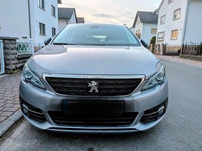 Grau Gebraucht 2018 Peugeot 308 Active Limousine | 8.990 € (Fairer Preis)