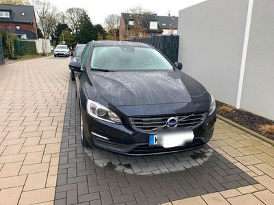 gebraucht Volvo V60 Kombi / ACC / lückenloses Scheckheft 2. Hand