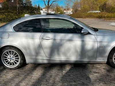 gebraucht BMW 325 i e92 Coupé