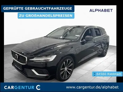 Gebraucht Volvo V60 Core 398 PS (292 kW) 2022 Schwarz Kombi