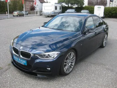 Gebraucht BMW 320 Sport Line 184 PS (135 kW) 2014 Blau Limousine