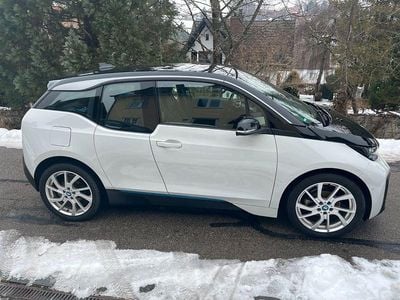 Weiß Gebraucht 2019 BMW i3 Comfort Edition Kleinwagen | 15.500 € (Fairer Preis)