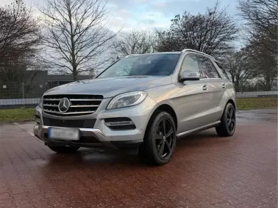 Gebraucht Mercedes ML350 258 PS (189 kW) 2014 SUV