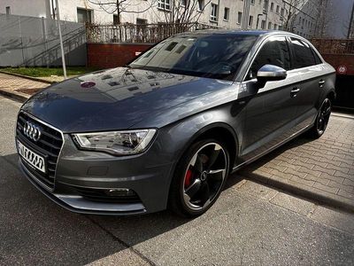 Gebraucht Audi A3 Sport 140 PS (102 kW) 2013 Grau Limousine