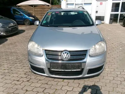Gebraucht VW Golf V Trendline 105 PS (77 kW) 2008 Silber Kombi