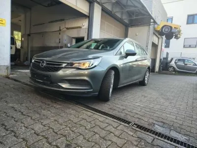 Gebraucht Opel Astra 136 PS (100 kW) 2019 Grau Kombi