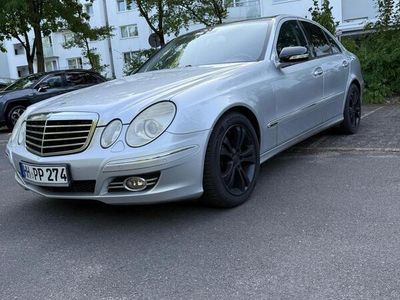 Mercedes E280