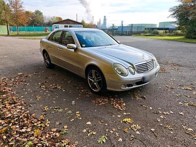 Mercedes E270