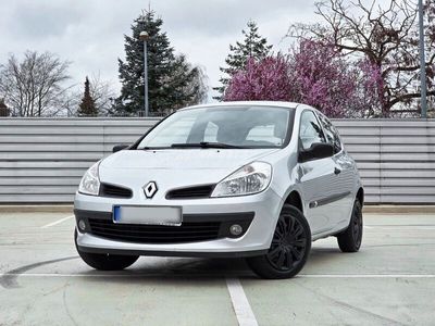 gebraucht Renault Clio / TÜV 12.2024 / 1. HAND / KLIMA / SERVO / E