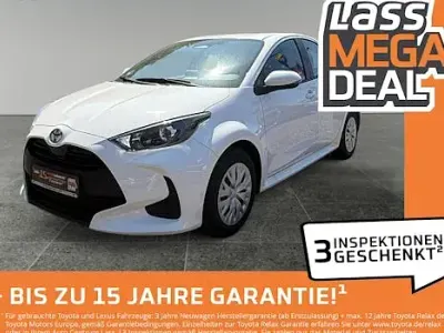 Gebraucht Toyota Yaris Hybrid Business Edition 116 PS (85 kW) 2025 Weiß Limousine