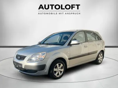 Gebraucht Kia Rio EX 97 PS (71 kW) 2009 Silber Limousine