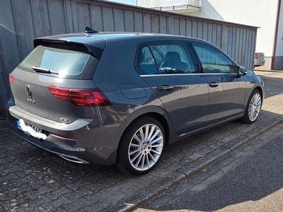 Second-hand VW Golf VIII Style 150 CP (110 kW) 2020 Gri Berlinǎ