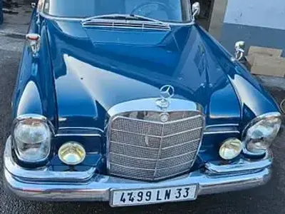 Usata Mercedes 230 163 CV (119 kW) 1967 Blu Berlina