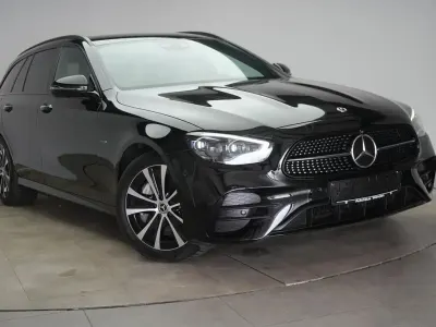 Gebraucht Mercedes E300 AMG 306 PS (225 kW) 2021 Schwarz Limousine