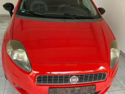 Gebraucht Fiat Grande Punto Active 77 PS (56 kW) 2009 Rot Kleinwagen