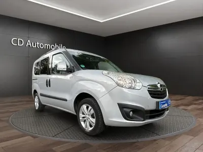 Gebraucht Opel Combo Edition 95 PS (69 kW) 2012 Silber Van / Kleinbus