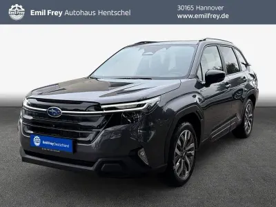 Neu Subaru Forester Platinum 136 PS (100 kW) 2026 Magnetite grey metallic SUV