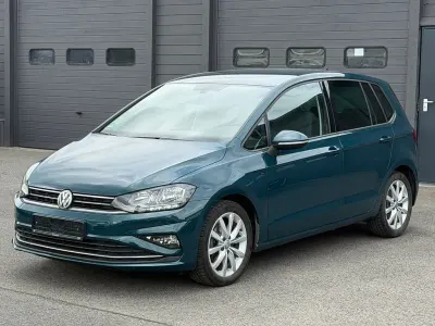 Używany VW Golf Sportsvan Join 131 KM (96 kW) 2018 Zielony Minivan