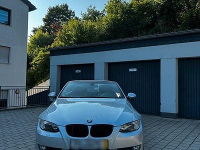 Gebraucht BMW 320 Cabriolet 177 PS (130 kW) 2009 Silber Cabrio