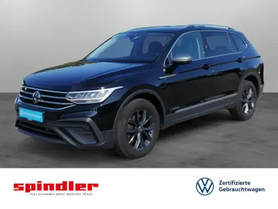 Gebraucht VW Tiguan Allspace Life 200 PS (147 kW) 2022 Deep black perleffekt SUV