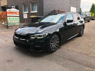 Gebraucht BMW 330 M Sport 258 PS (189 kW) 2020 Schwarz Kombi