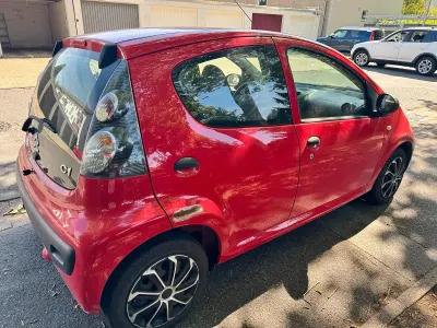 Gebraucht Citroën C1 68 PS (50 kW) 2008 Rot Kleinwagen