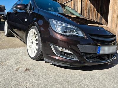 Gebraucht Opel Astra 235 PS (172 kW) 2014 Limousine