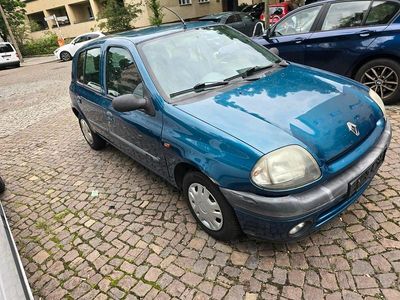 Renault Clio II