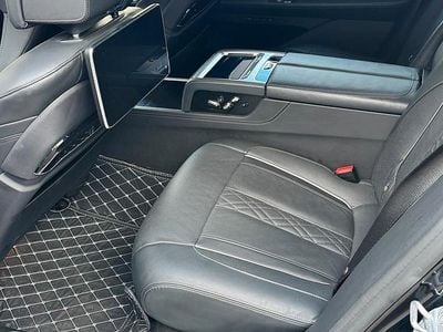 Gebraucht BMW 750L Executive 530 PS (389 kW) 2019 Schwarz Limousine