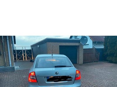 Silber Gebraucht 2012 Skoda Octavia Limousine | 3.399 € (Fairer Preis)