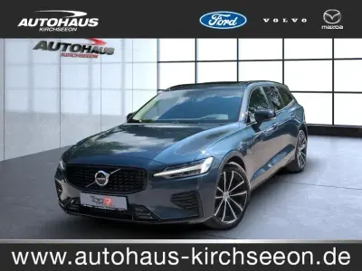 Gebraucht Volvo V60 Plus 349 PS (256 kW) 2025 Blau Kombi