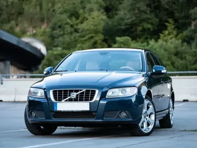 Gebraucht Volvo V70 Momentum 200 PS (147 kW) 2008 Blau Kombi