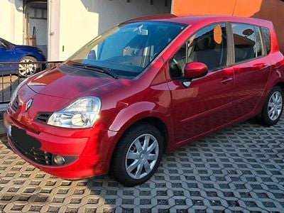 Gebraucht Renault Modus 100 PS (73 kW) 2010 Rot Van / Kleinbus