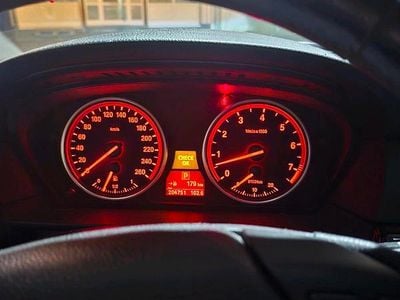 Gebraucht BMW 530 272 PS (200 kW) 2008 Blau Limousine