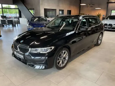 Gebraucht BMW 320 Sport Line 190 PS (139 kW) 2022 Schwarz Kombi