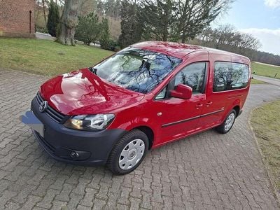 Usata VW Caddy Maxi 102 CV (75 kW) 2015 Rosso Monovolume