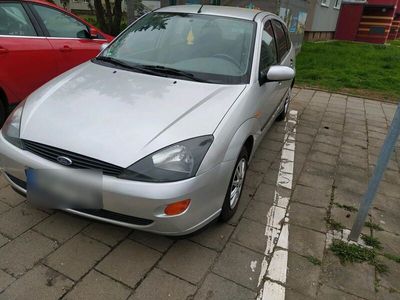 gebraucht Ford Focus 75PS Modell 2000