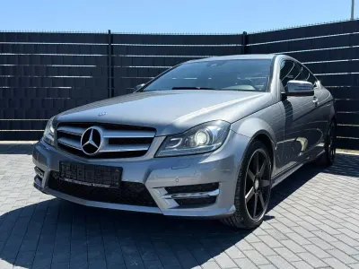 Gebraucht Mercedes C250 AMG 204 PS (150 kW) 2012 Silber Coupé