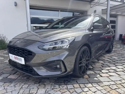 Gebraucht Ford Focus ST-Line 182 PS (133 kW) 2019 Grau Kombi