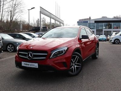 Gebraucht Mercedes GLA250 Night 211 PS (155 kW) 2015 Jupiterrot  unilack SUV