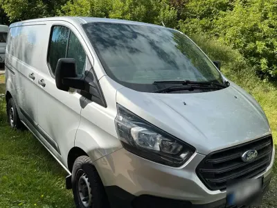 Gebraucht Ford Transit Custom 105 PS (77 kW) 2019 Silber Van / Kleinbus