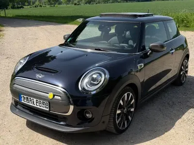 Gebraucht Mini Cooper SE 135 kW (184 PS) 2020 Schwarz Kleinwagen