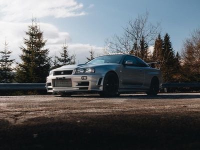 Begagnad Nissan Skyline 350 HK (257 kW) 1999 Silver Sportkupé