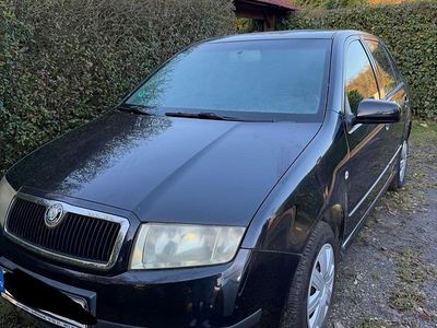 Schwarz Gebraucht 2003 Skoda Fabia Limousine | 1.650 € (Fairer Preis)