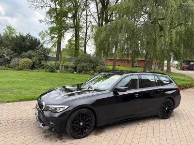 Gebraucht BMW 320 Sport Line 190 PS (139 kW) 2020 Schwarz Kombi