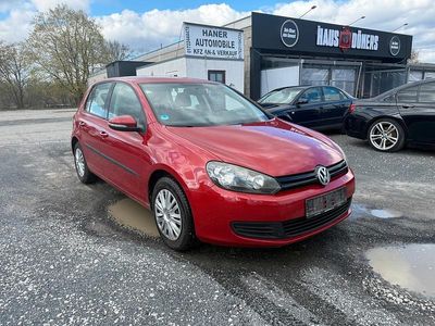 Gebraucht VW Golf VI 102 PS (75 kW) 2009 Rot Kleinwagen
