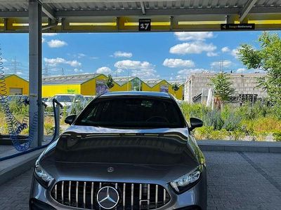 Grau Gebraucht 2018 Mercedes A200 AMG Kleinwagen | 22.900 € (Etwas zu teuer)